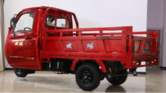 T5 Steering Factory Customization Luxury cab Goods Transportation